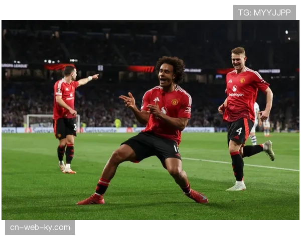 齐尔克泽解围失误致丢分 关键节点暴露曼联防守隐患