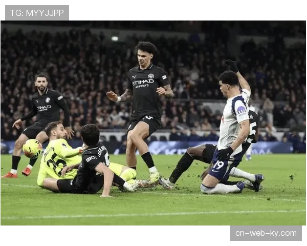 曼城区域压制面临反击考验 二点保护不足成防守隐患 曼城区域压制面临反击考验 二点保护不足成防守隐患